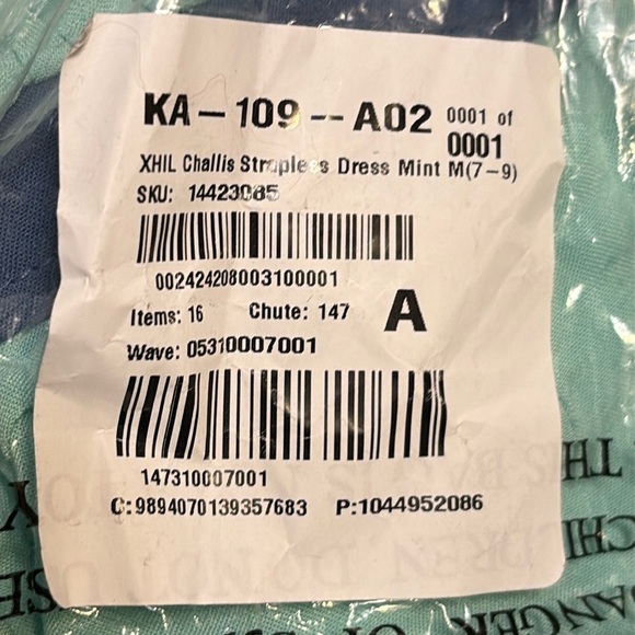 Xhilaration || NWT Strapless Mint & Blue ‘Challis’ Color Block Smocked M - Picture 4 of 13